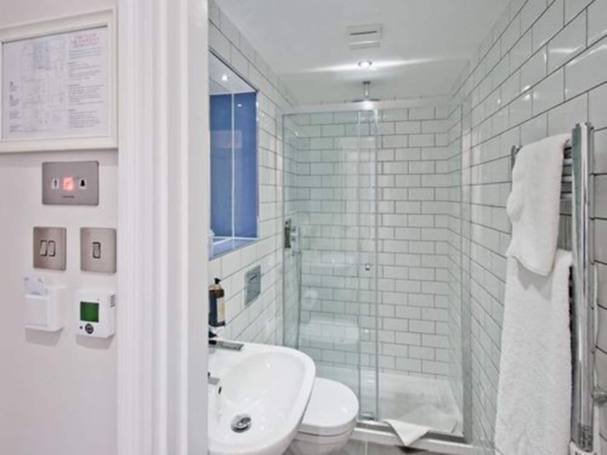 W12 Rooms London Exterior photo