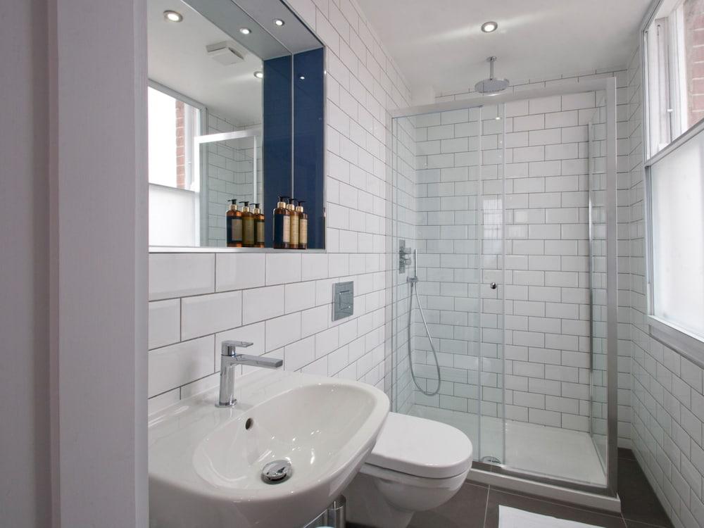 W12 Rooms London Exterior photo