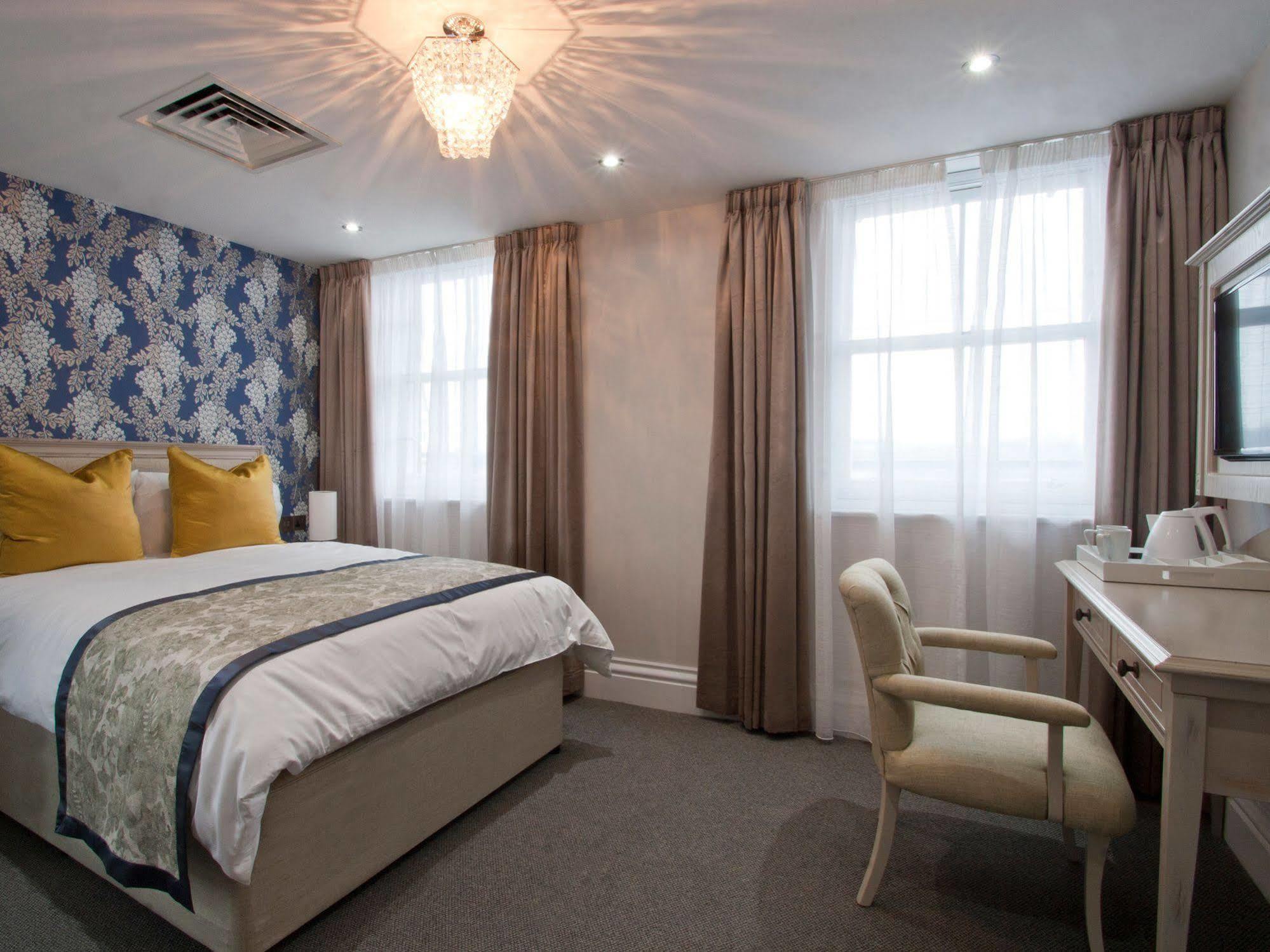 W12 Rooms London Exterior photo